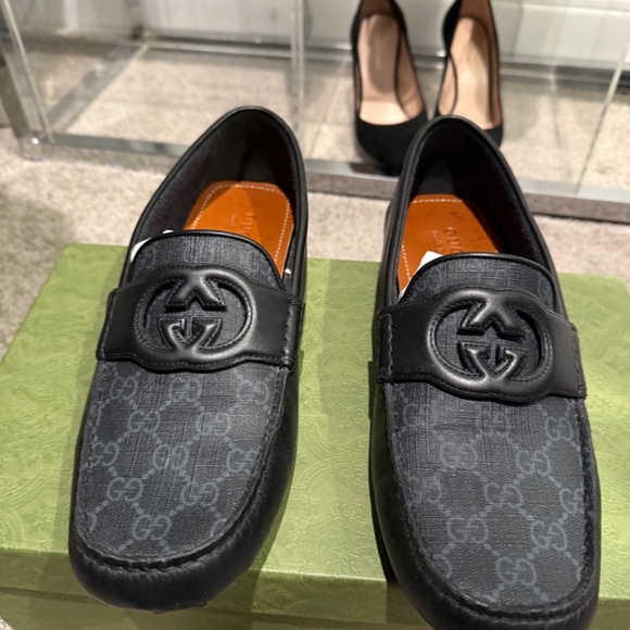 Gucci Loafers - Picture 3 of 7
